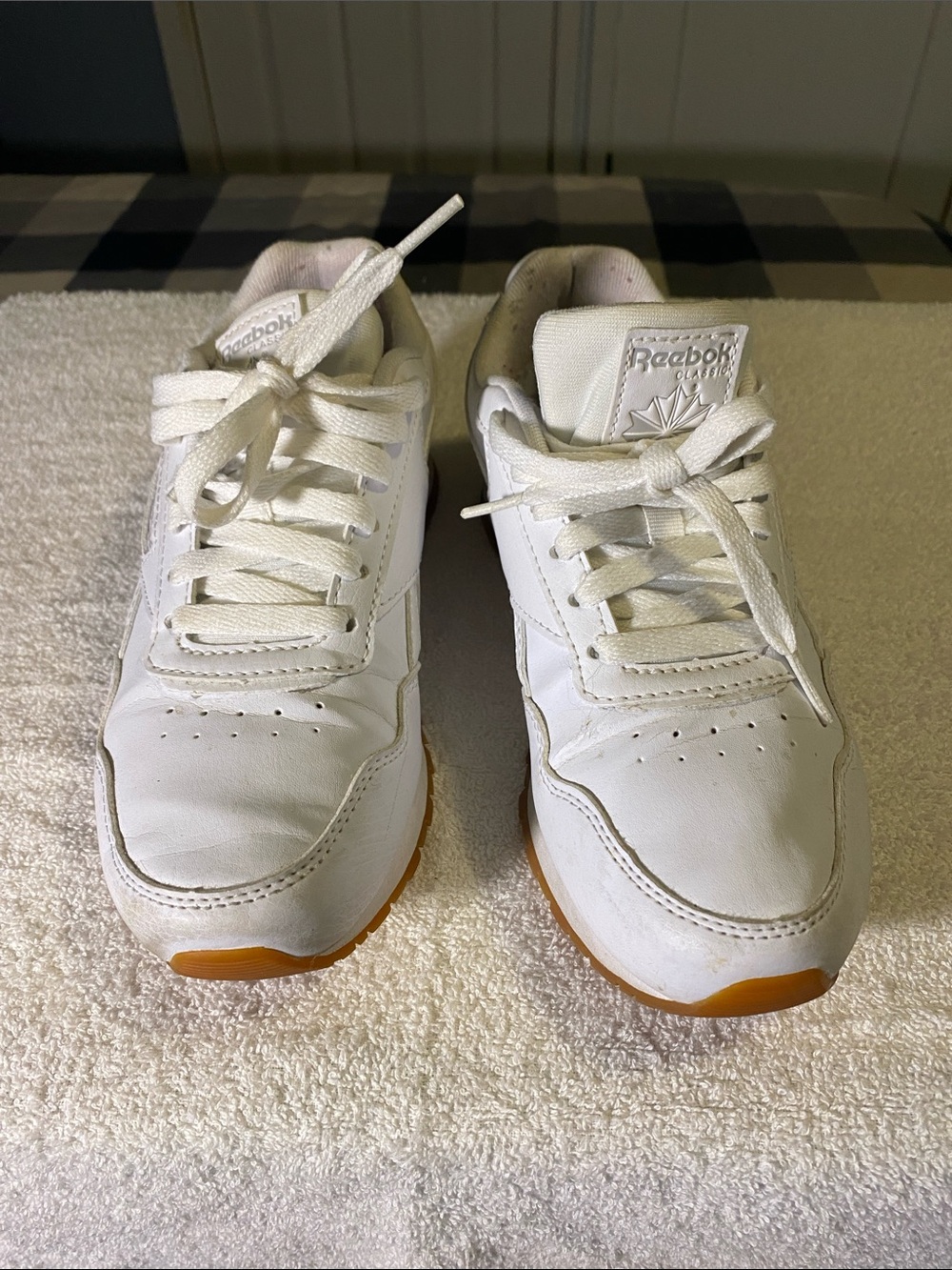 Reebok White Leather Sneakers with Gum Outsole - Picture 4 of 4